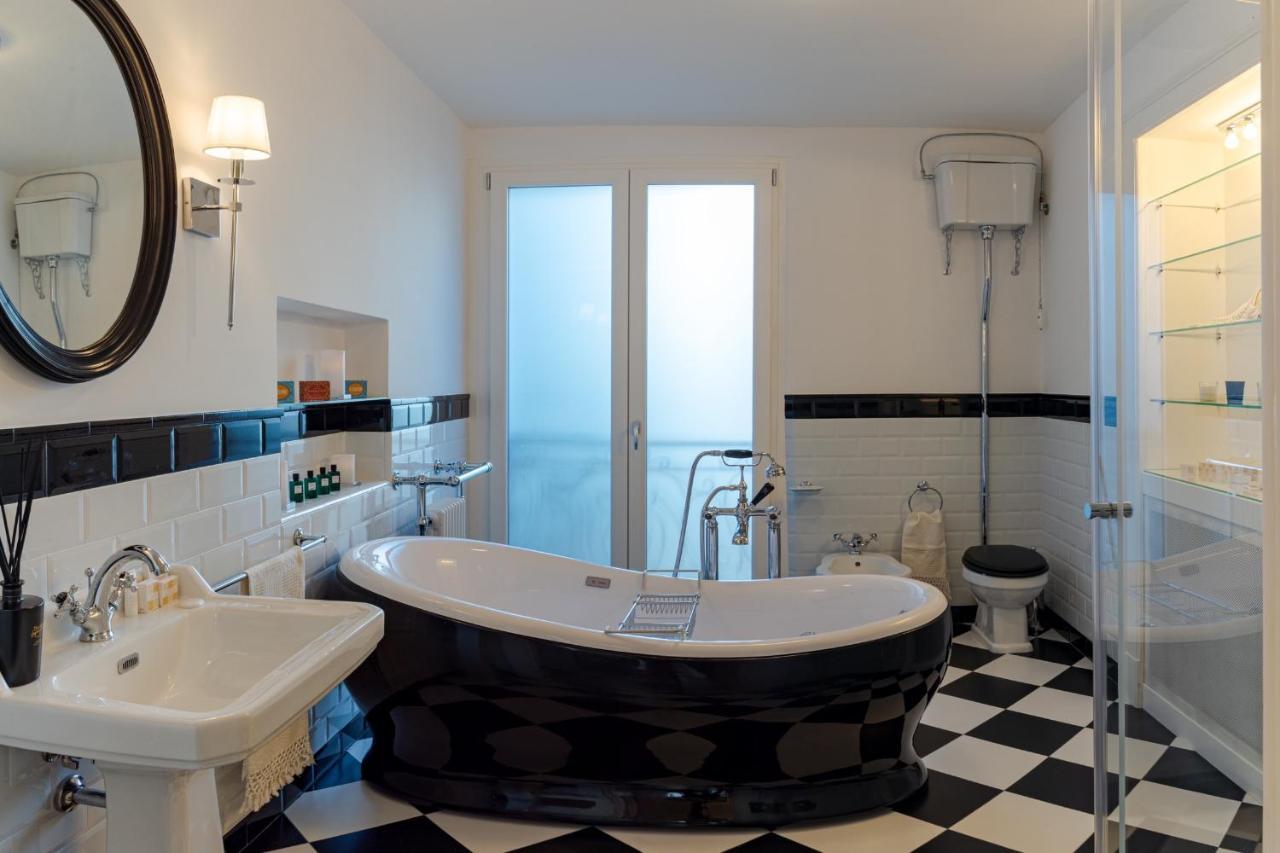 Suite Donna Vita Martina Franca Bagian luar foto