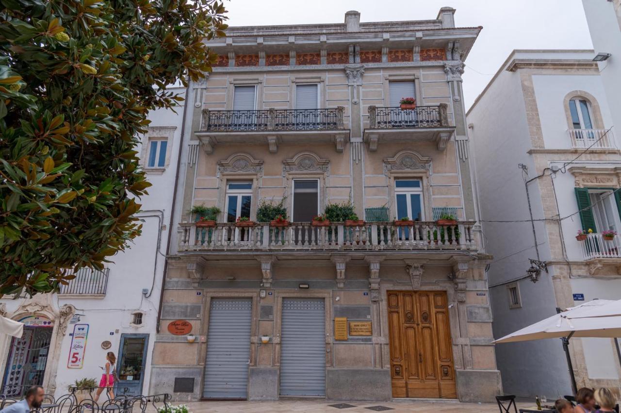 Suite Donna Vita Martina Franca Bagian luar foto